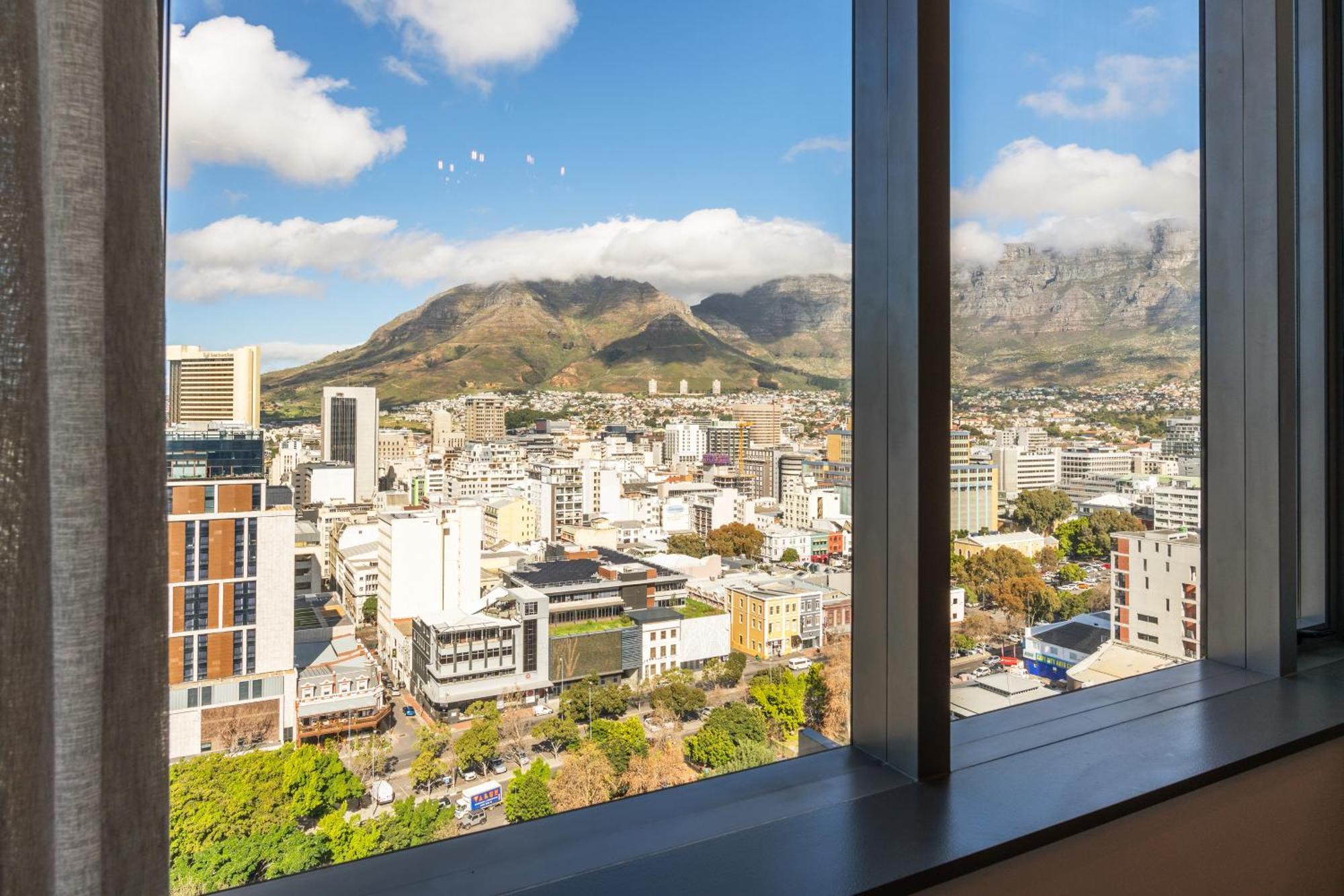 Apartment De Waterkant Luxury By Nivar Cape Town