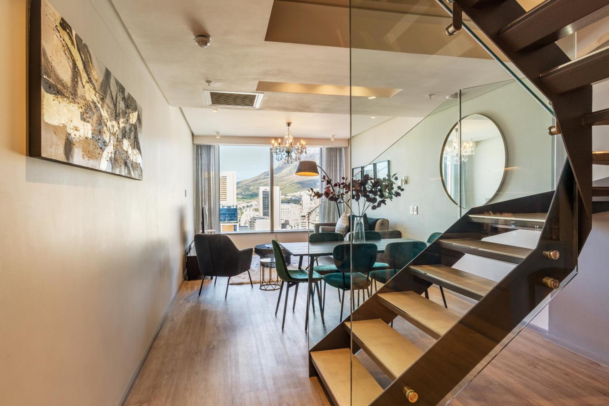Apartment De Waterkant Luxury By Nivar Cape Town